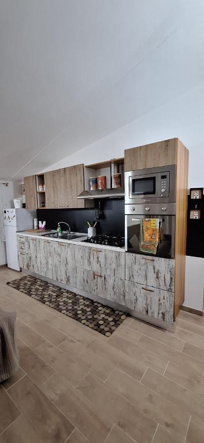 Ariosto Apartment Мондрагоне Экстерьер фото